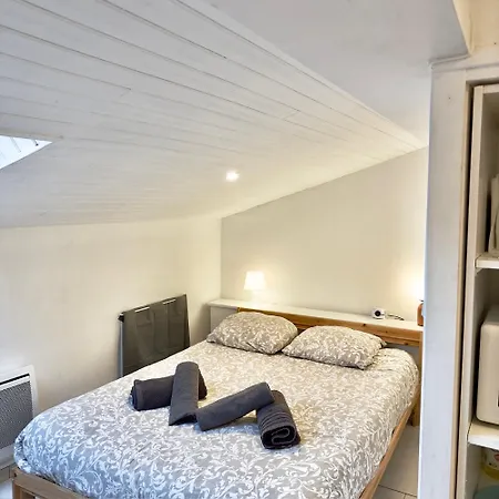 Lumineux & Spacieux, Neuf, Grand Lit Apartamento