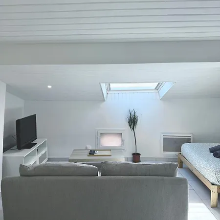 Apartmán Lumineux & Spacieux, Neuf, Grand Lit